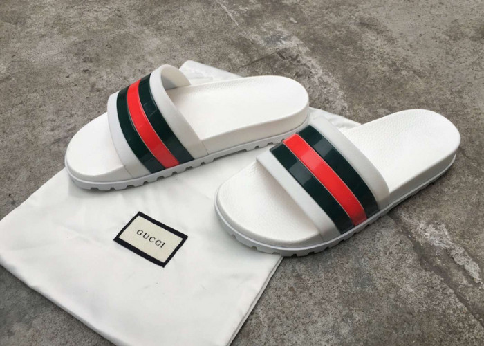 G DESIGNER SLIPPERS