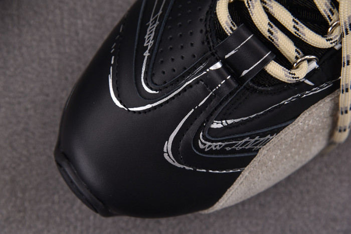 D designer sneaker