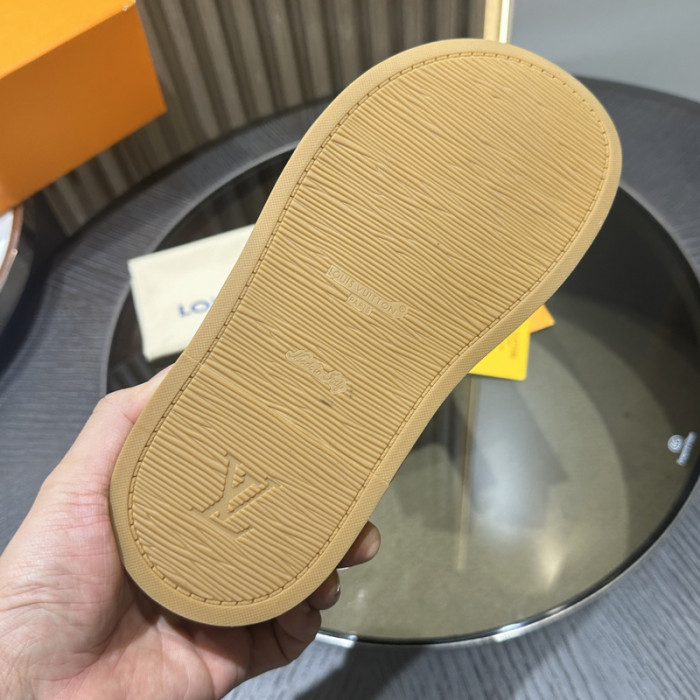 L&V SLIPPERS