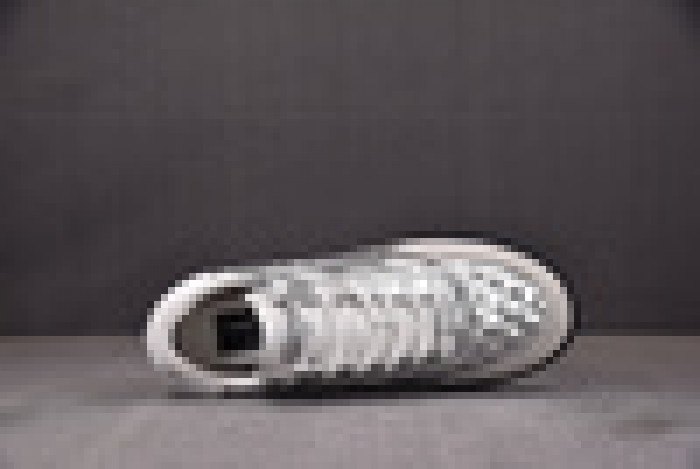 CHANEEL sneaker