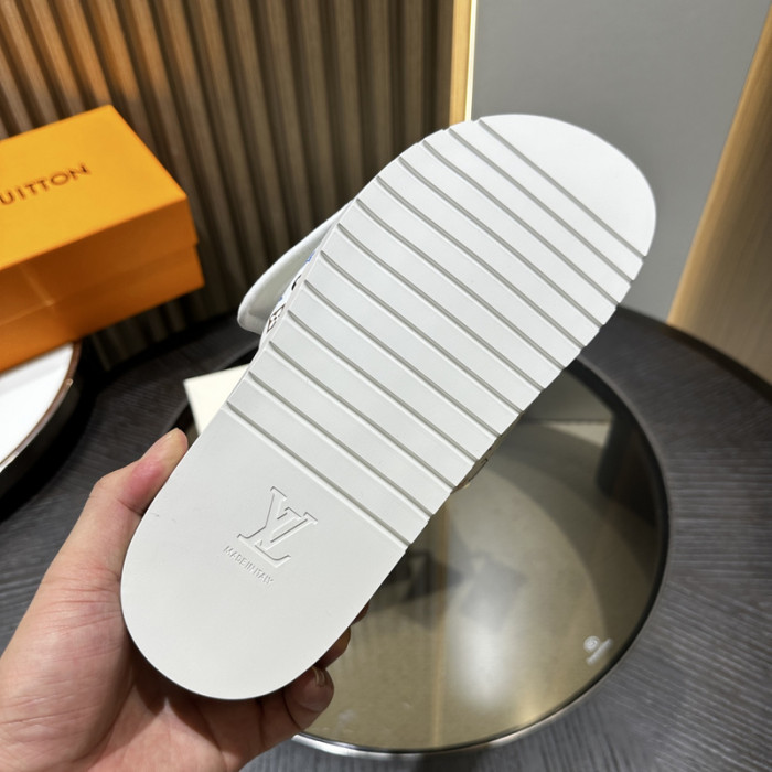 L&V SLIPPERS