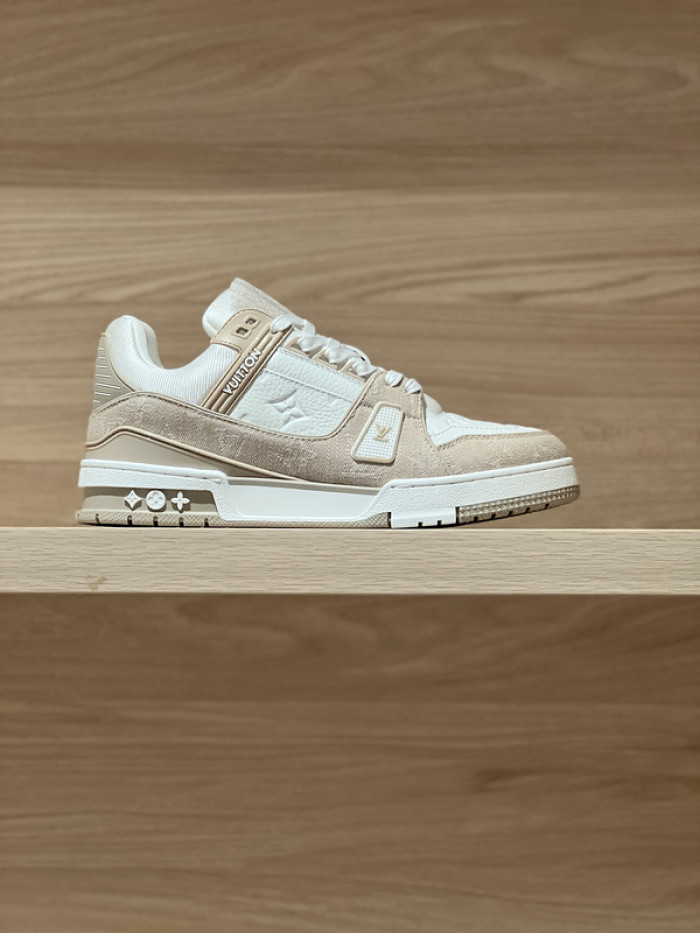 L&VT SNEAKERS
