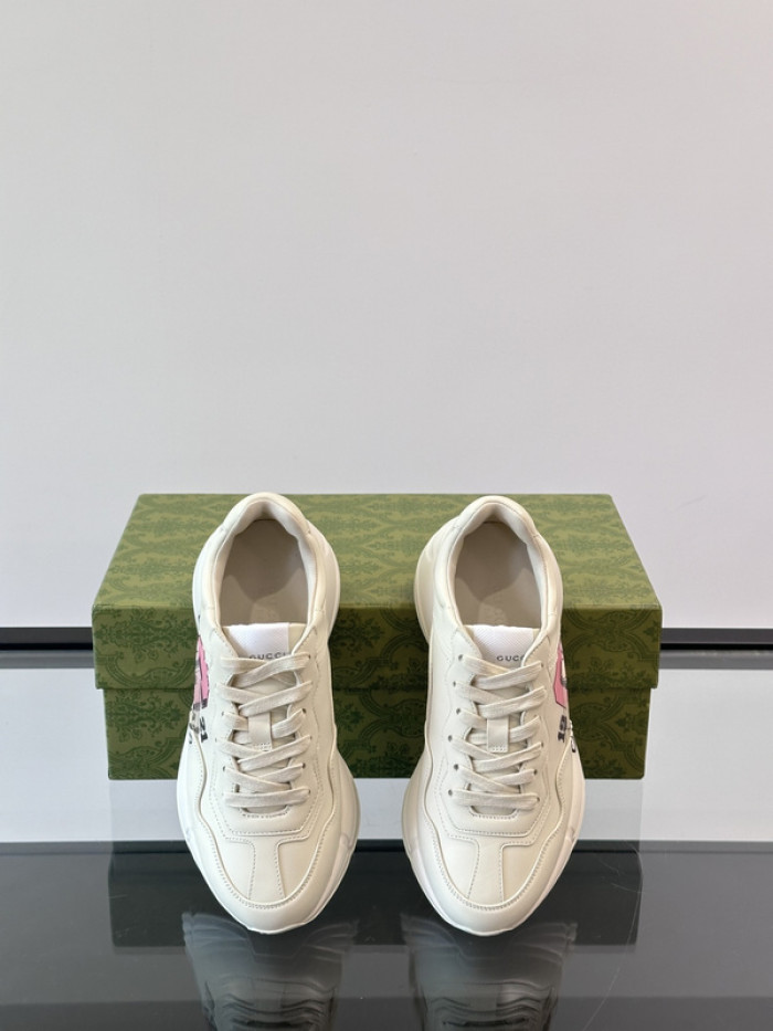 G*u*i sneaker