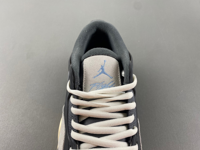 Air Jordan 4 RM FQ7938-002