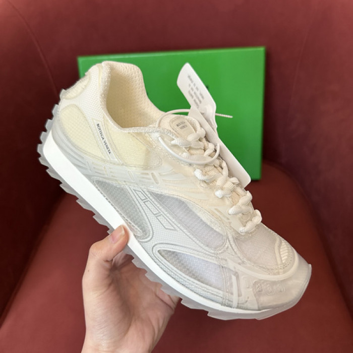 b0tte*a Ven*ta sneaker