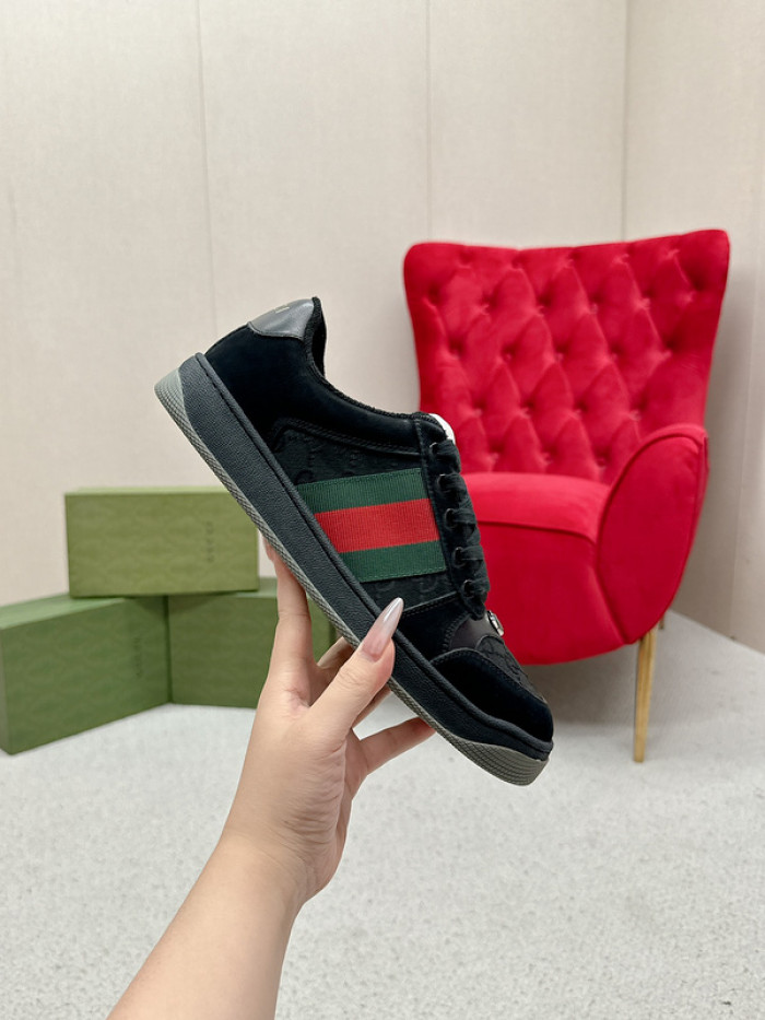 G*u*i sneaker