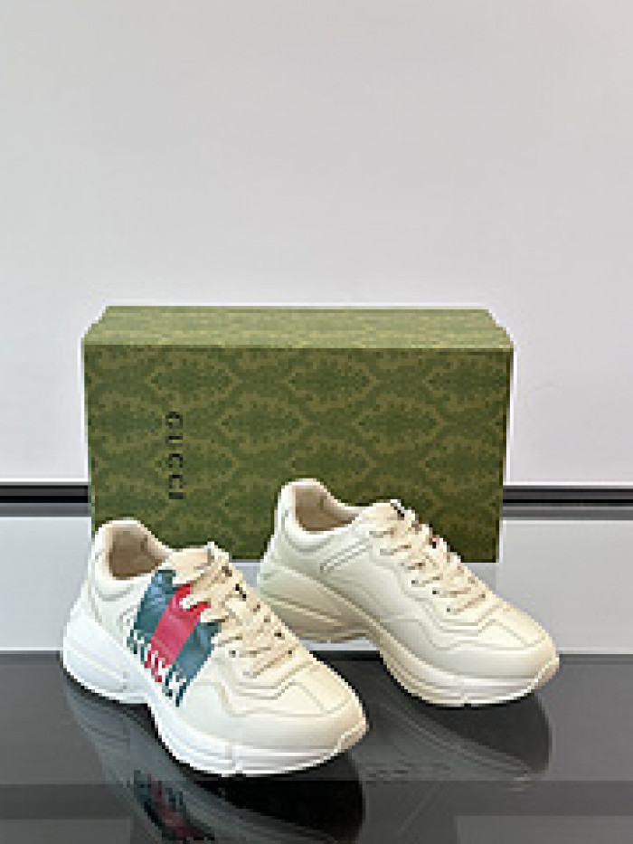 G*u*i sneaker