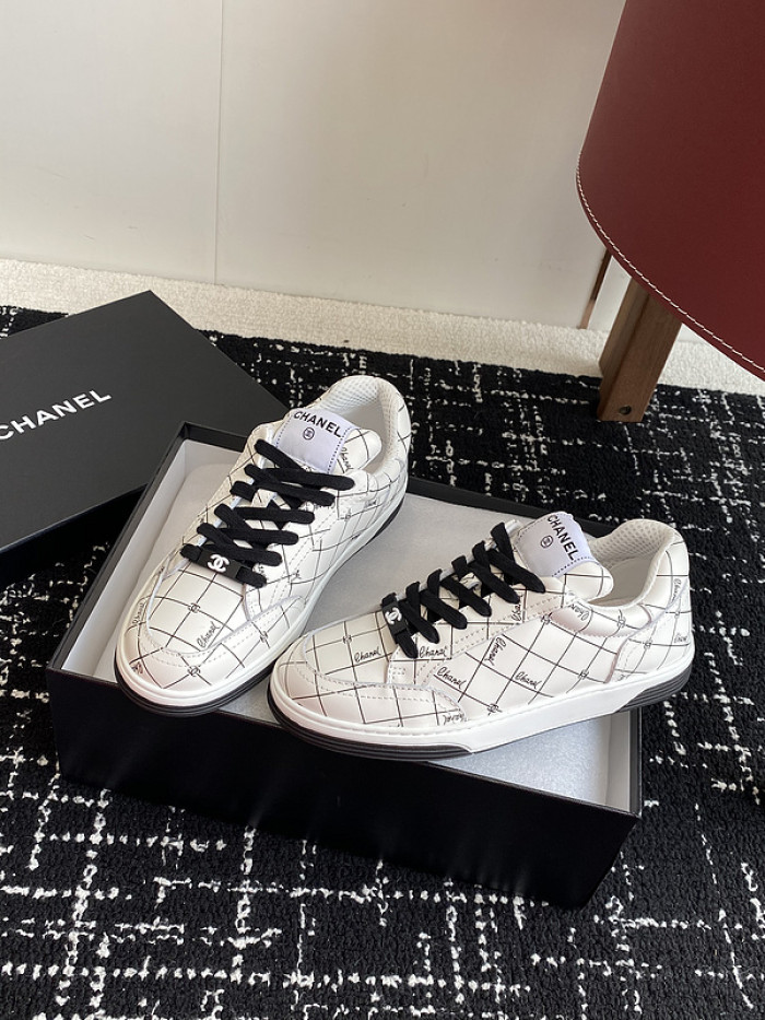 CHANEEL sneaker
