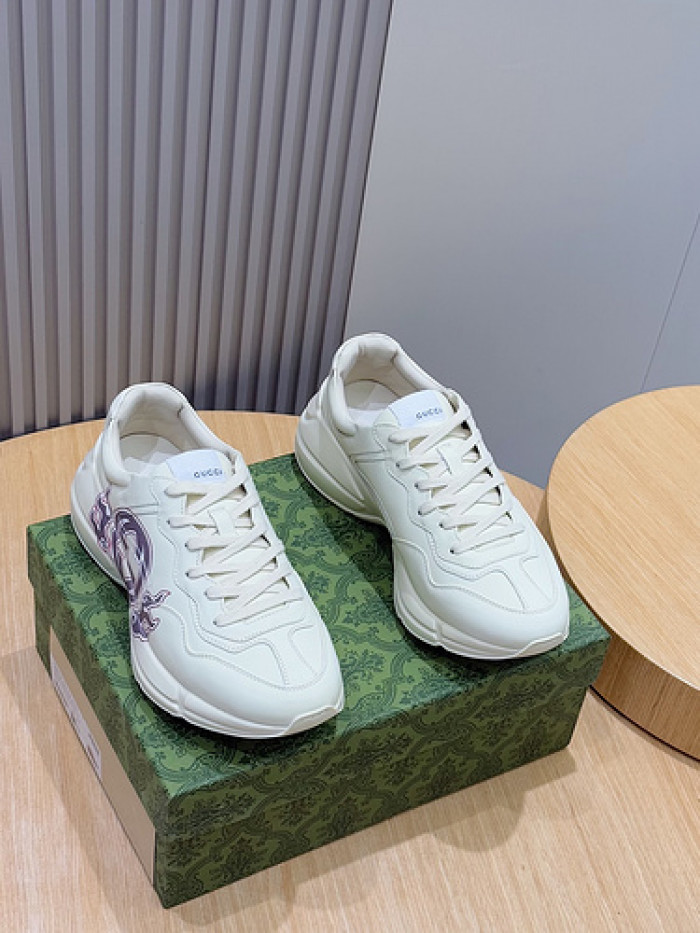 G*u*i sneaker