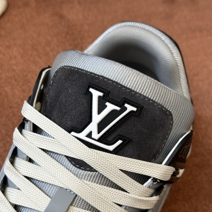 L&VT SNEAKERS