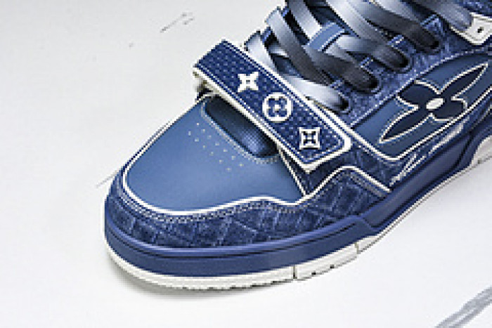 L&V SNEAKERS
