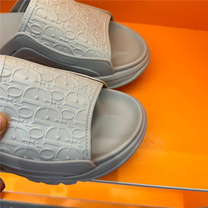 DO DESIGNER SLIPPERS