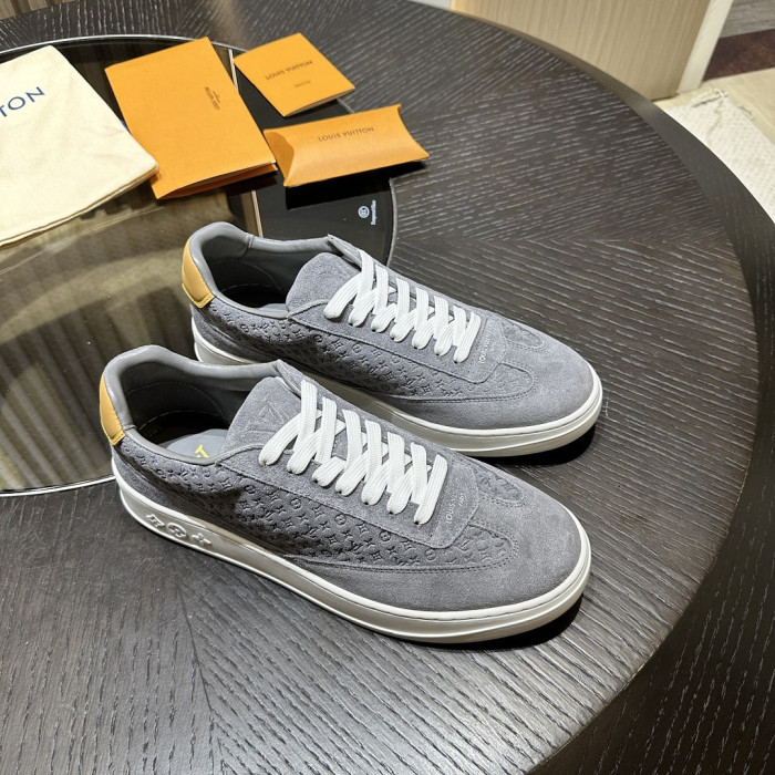 L&VT SNEAKERS