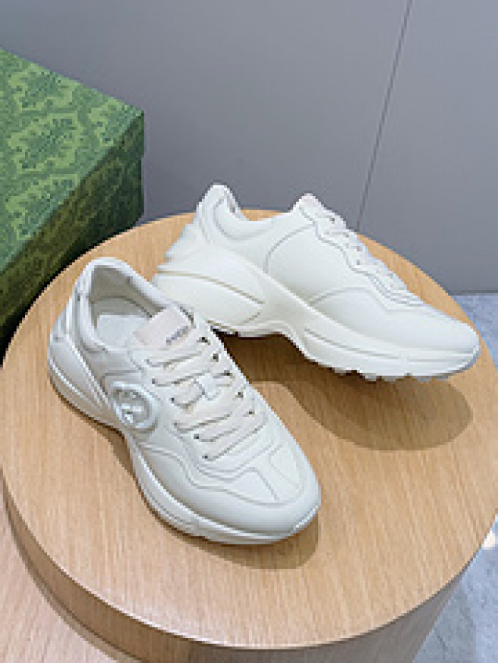 G*u*i sneaker