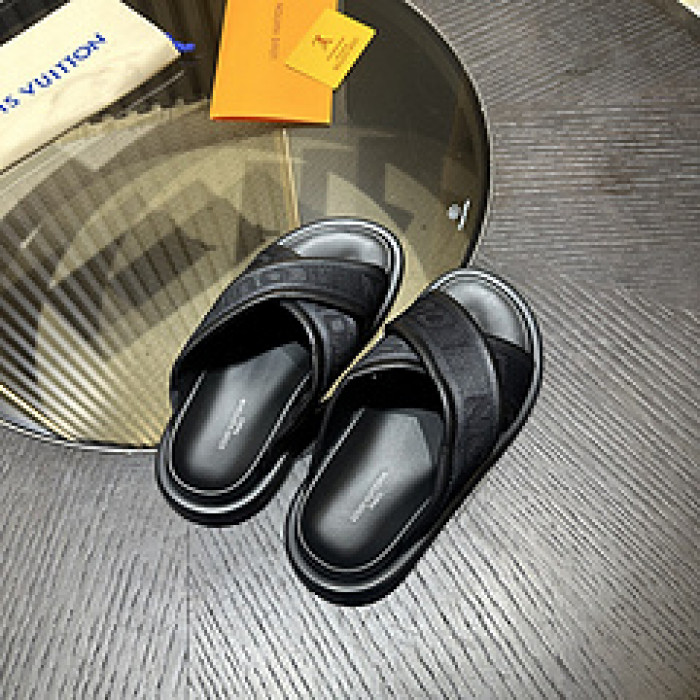 L&V SLIPPERS