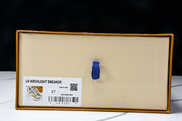 L&V SNEAKERS