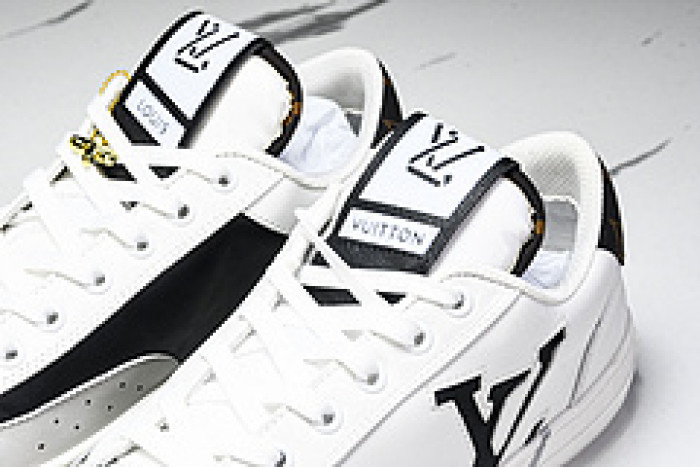L&V SNEAKERS