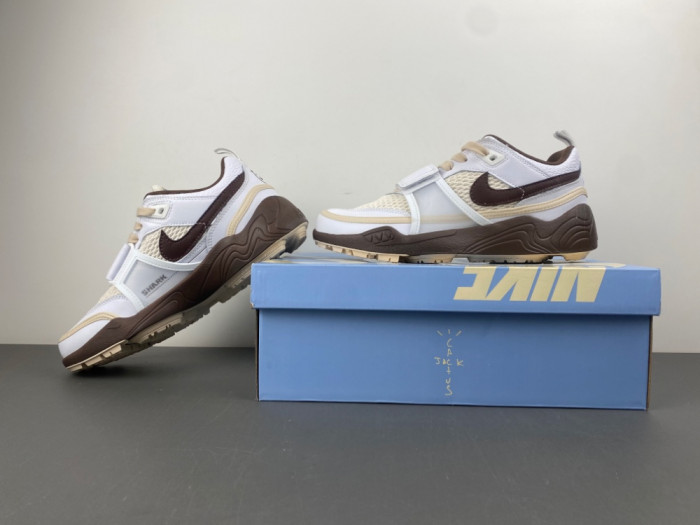 Travis Scott x Nike Zoom Field Jaxx 