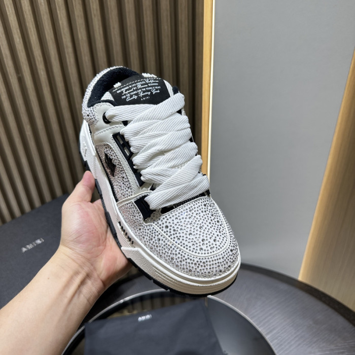 AM1R1 SNEAKERS