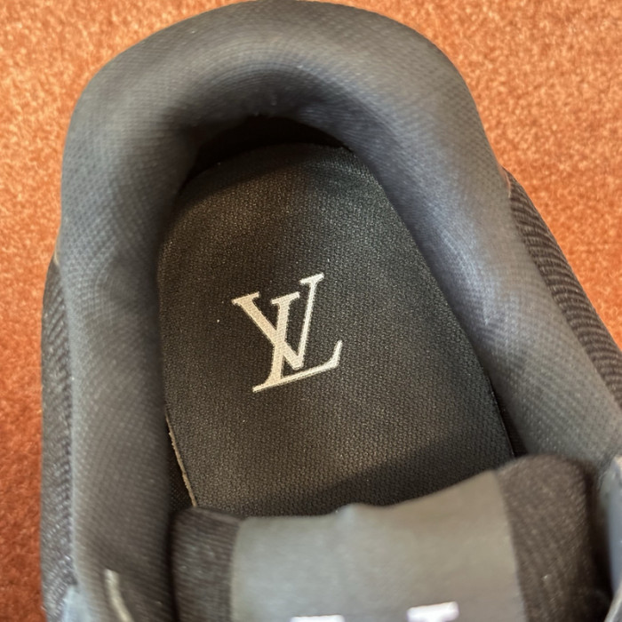 L&V SNEAKERS