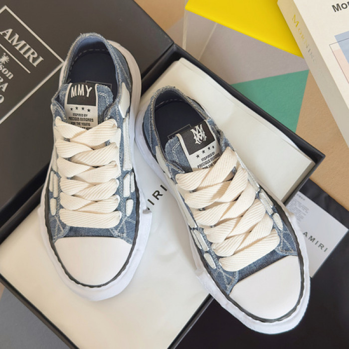 AM1R1 SNEAKERS