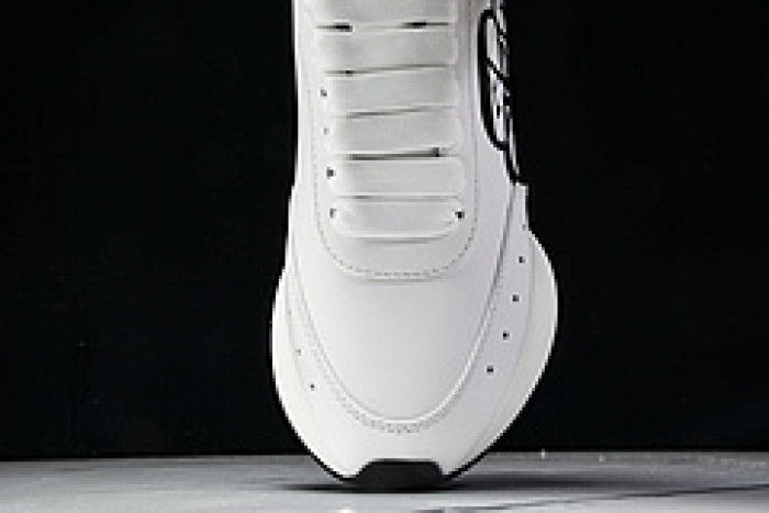 Alexander McQueen sneaker