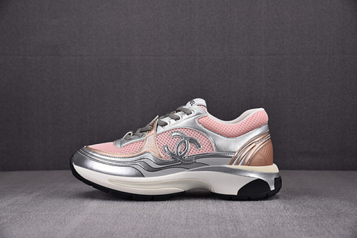 CHANEEL sneaker