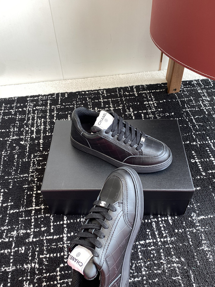 CHANEEL sneaker