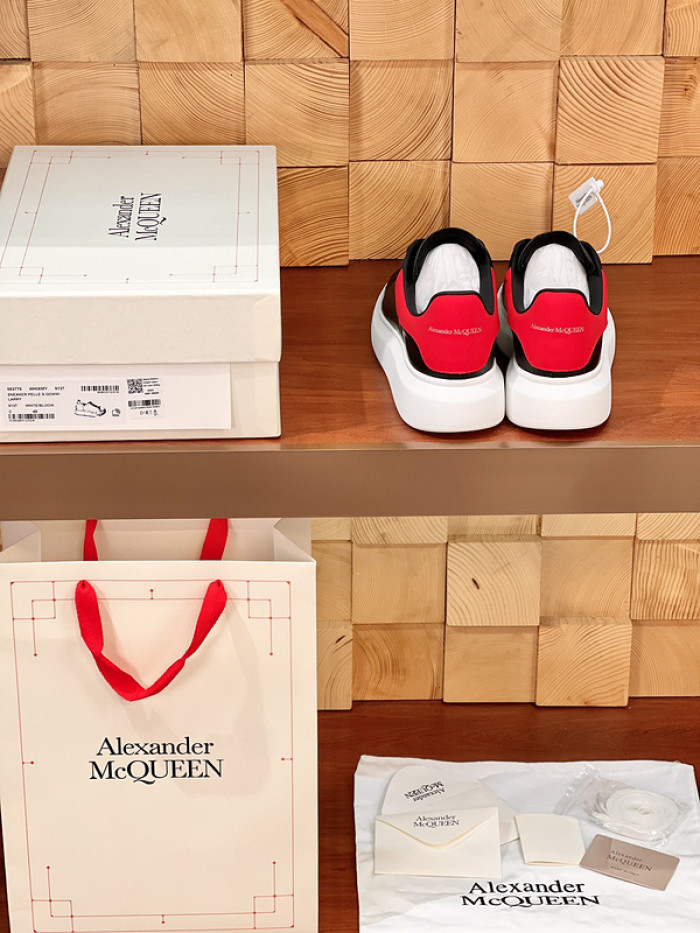 Alexander McQueen sneaker