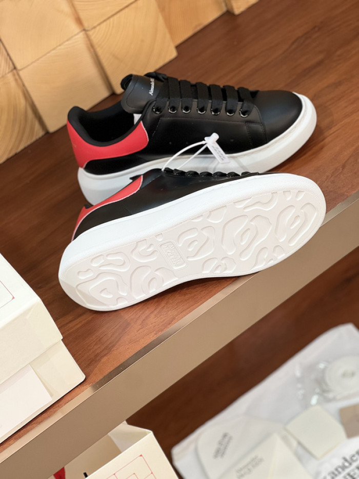 Alexander McQueen sneaker