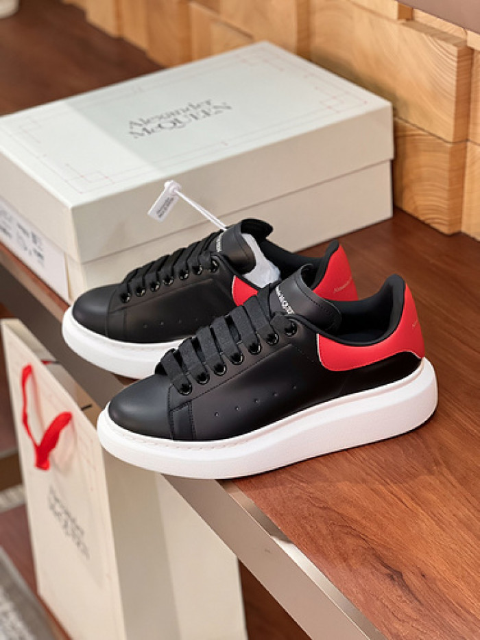 Alexander McQueen sneaker