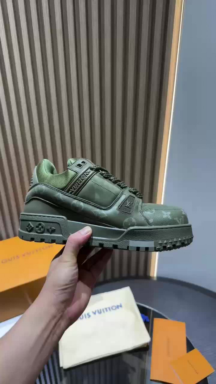 L&V SNEAKERS