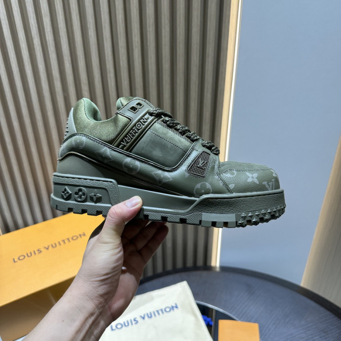L&V SNEAKERS