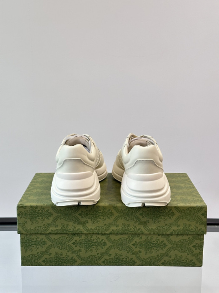 G*u*i sneaker