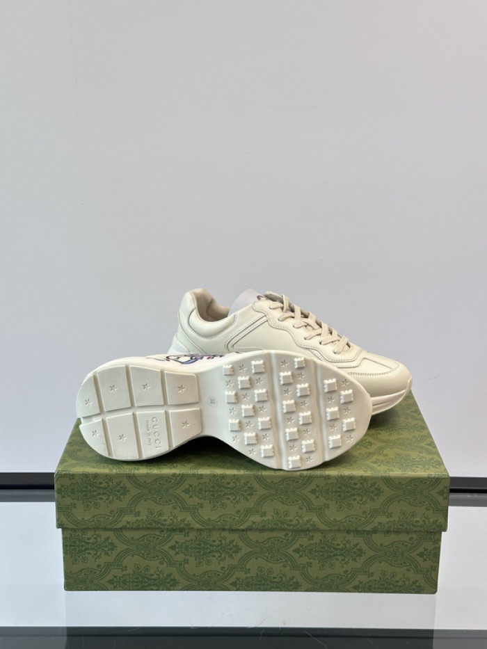 G*u*i sneaker