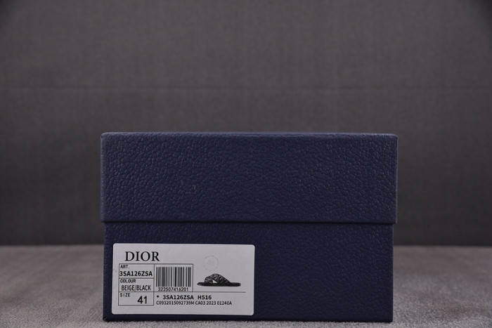 DO DESIGNER SLIPPERS