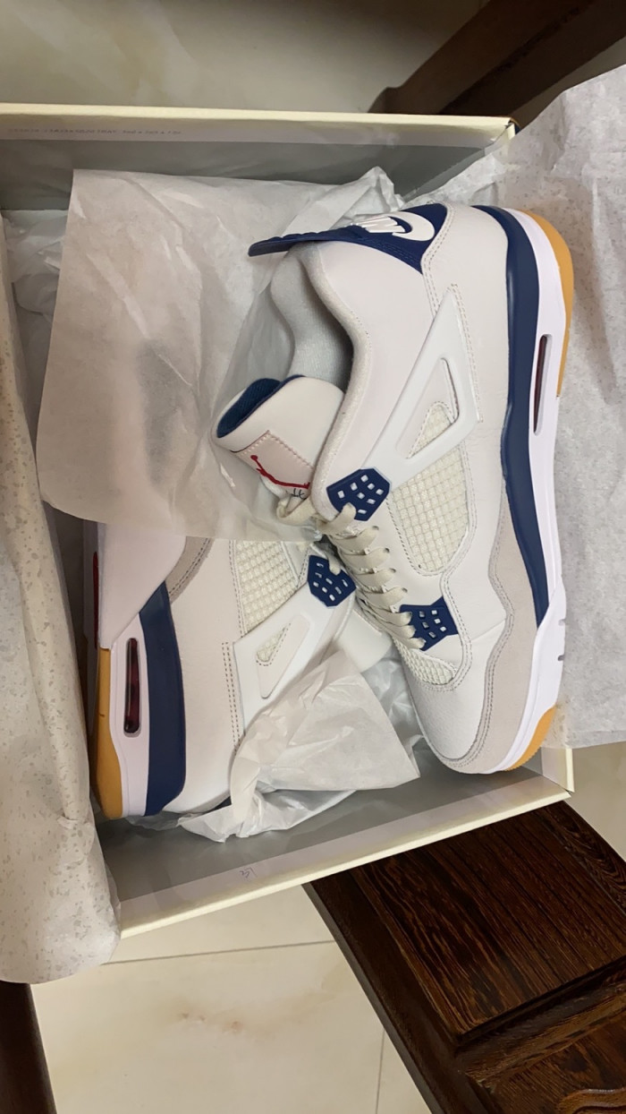 Nike SB x Air Jordan 4 “Navy” DR5415-100