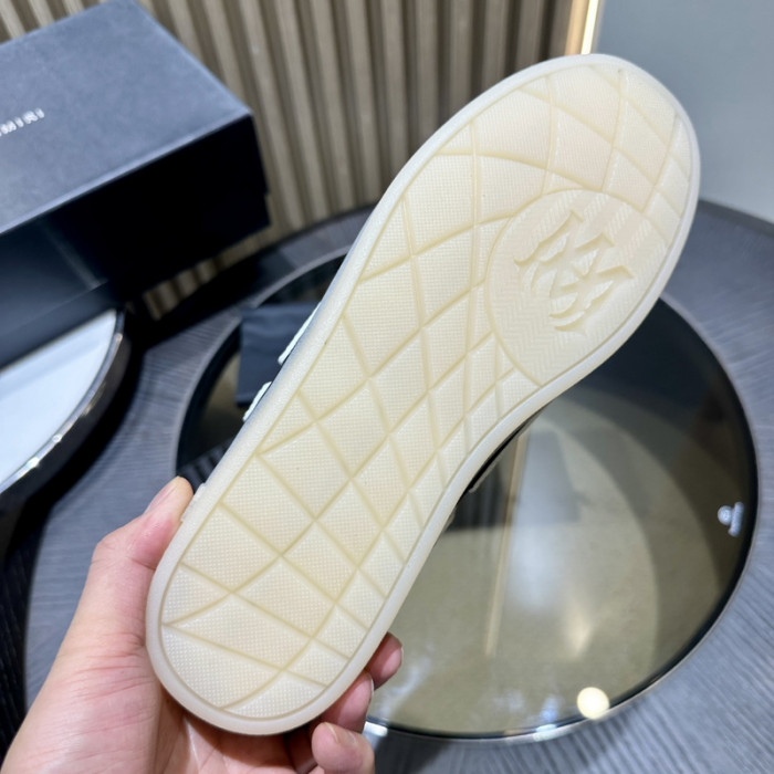 AM1R1 SNEAKERS