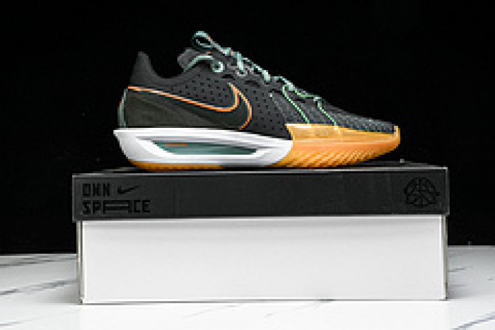 NIKE AIR ZOOM G.T.CUT 3 EP  DV2913 001