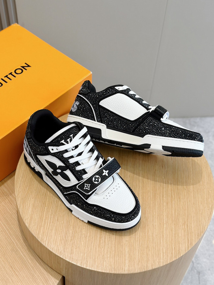 L&V SNEAKERS