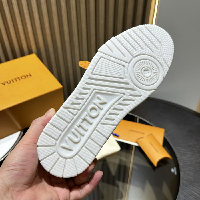 L&V SNEAKERS