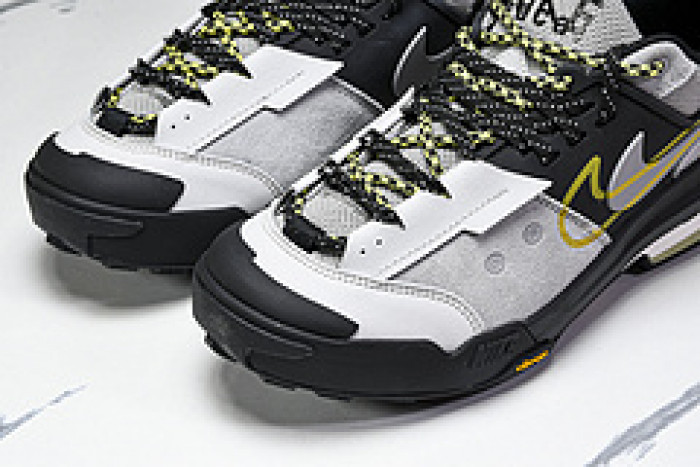 Sacai x Nike Zegamadome SP HQ8618 003