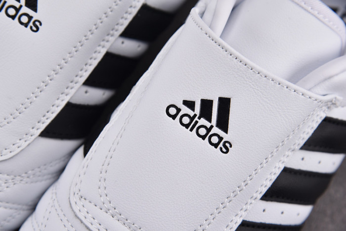 AD Taekwondo White Black  JQ4774