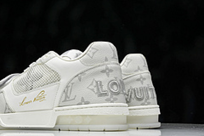L&V SNEAKERS