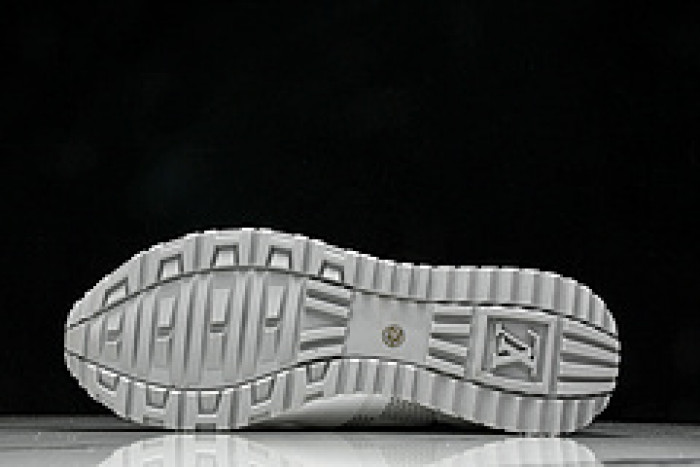 L&V SNEAKERS