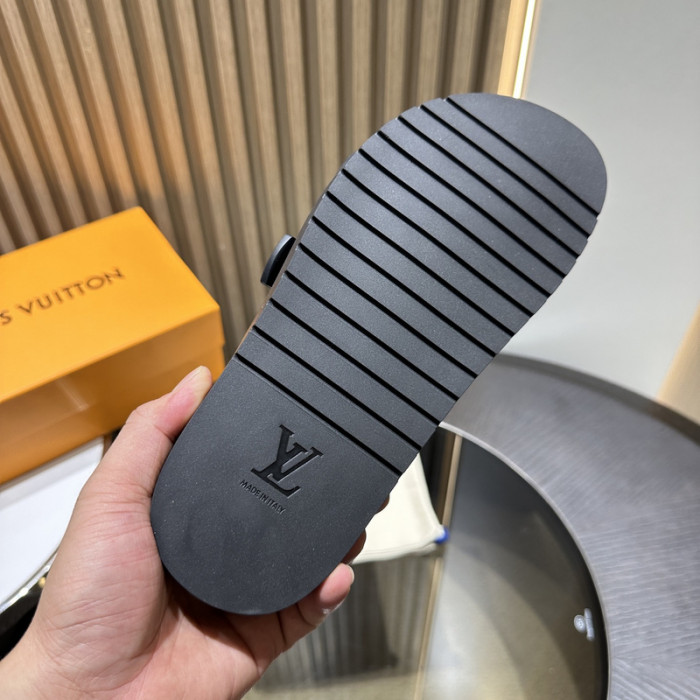 L&V SLIPPERS