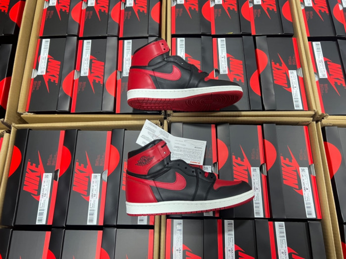 Air Jordan 1 High ’85 “Bred” Color: Black/Varsity Red-White HV6674-067