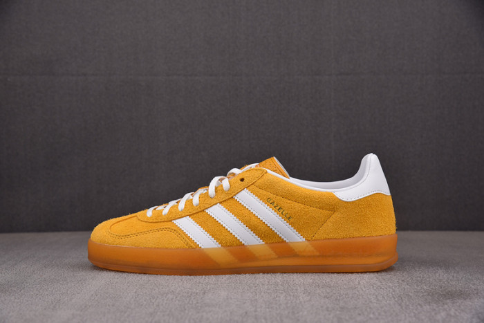 Ad Gazelle Indoor Orange Peel White  HQ8716